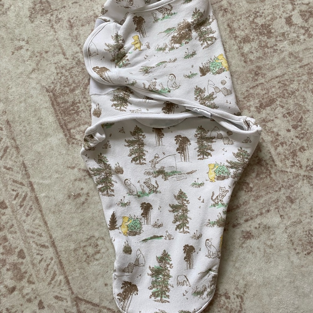 aden + anais Essentials Swaddle 0-3 Months Winnie the Pooh Forest Cotton White